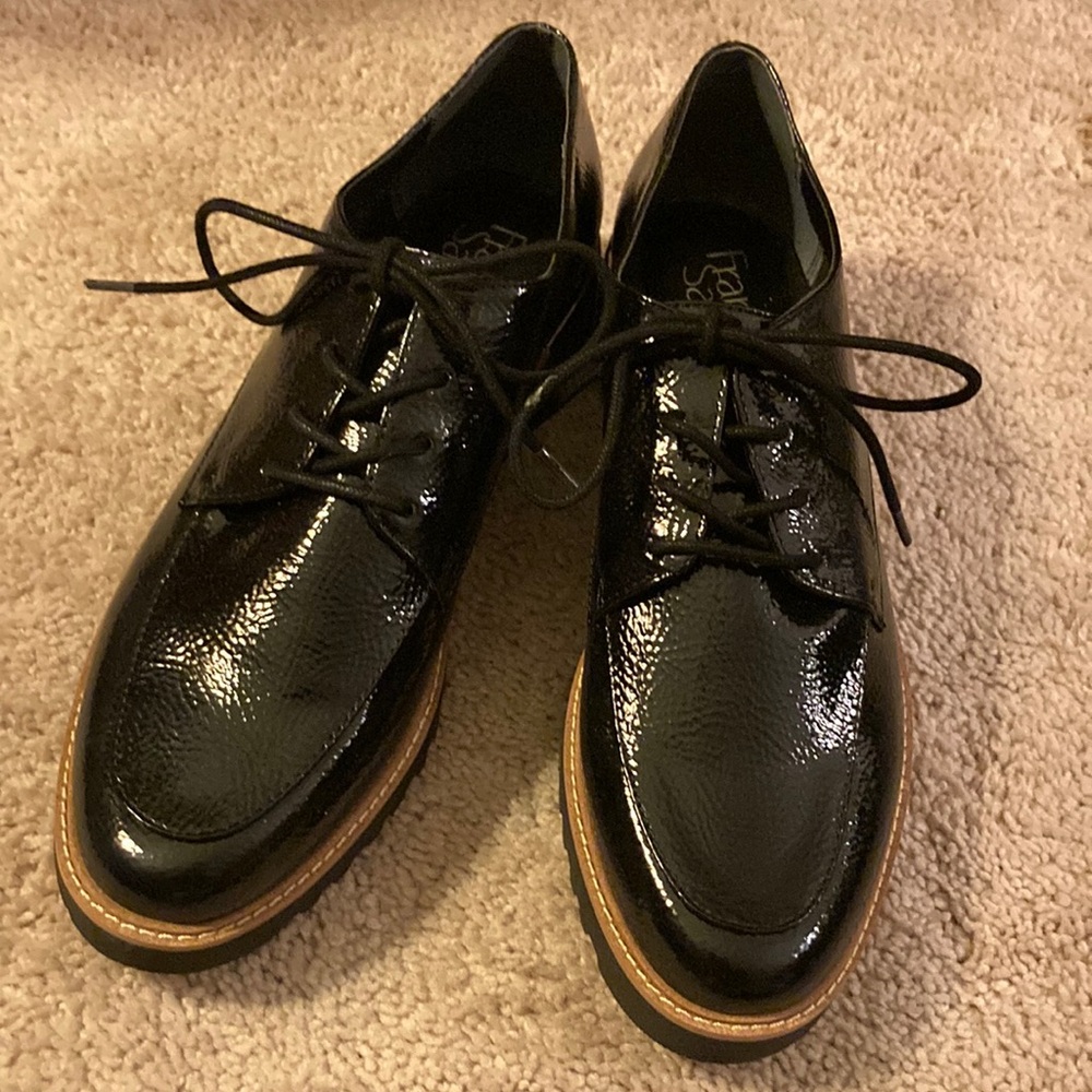 Franco Sarto Black Faux Patent Leather Oxford Shoes with Lace-Up Design